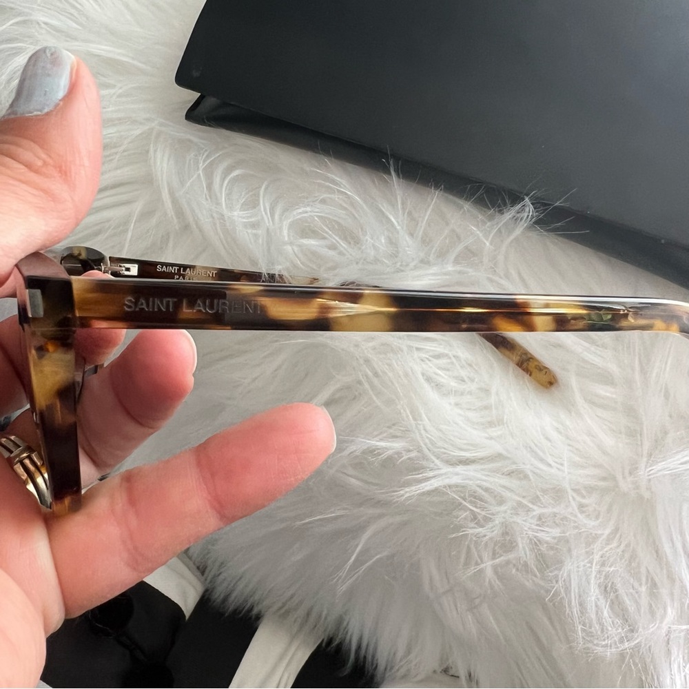 YSL sunglasses - Picture 6 of 6